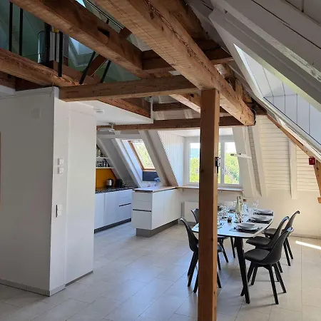 Attic With Parking And View *